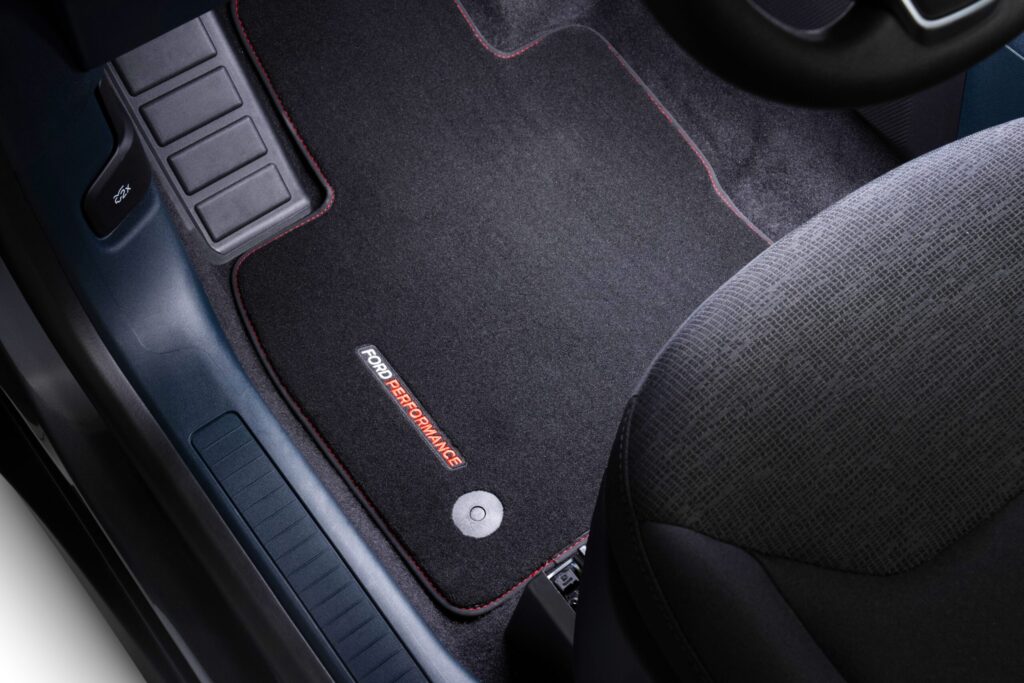 Ford Maverick 300T Interior