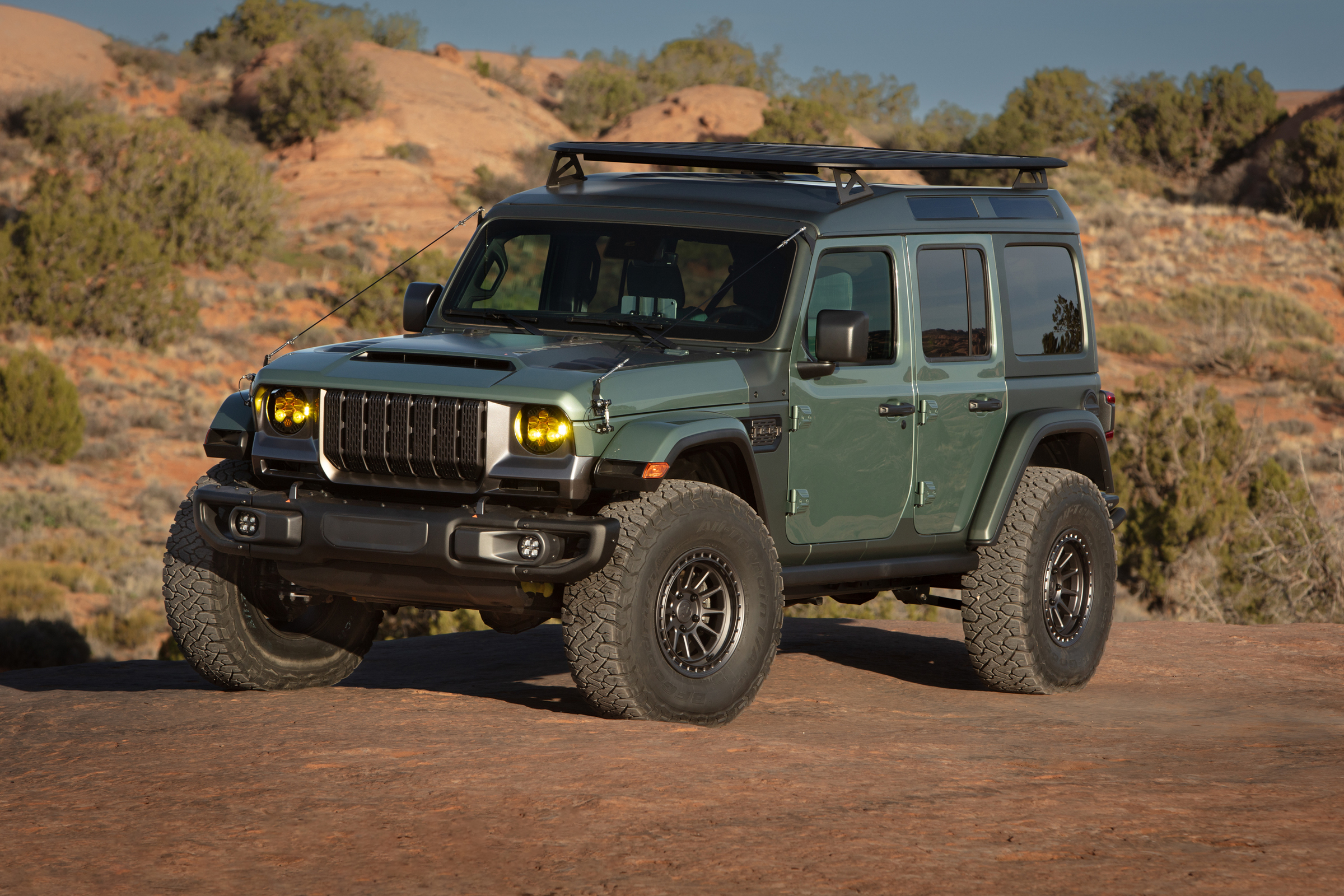 ミリタリー Desert Scorpion Helicopter & Desert Jeep Inside The 60th Easter Jeep Safari And The 2026 Concept Lineup