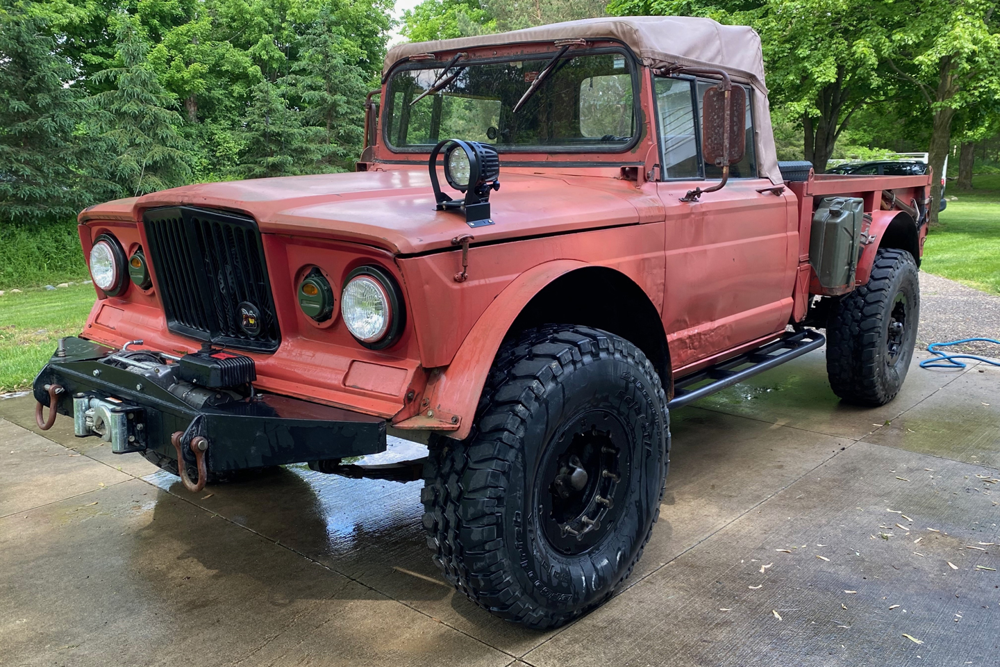 This Vintage Kaiser M715 Runs Rowdy Dodge 8.0-Liter V10 Power