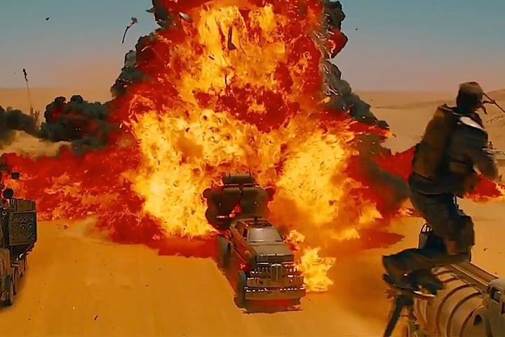 Cars, Explosions, Guns, HELL YEAH! Mad Max: Fury Road Trailer #1