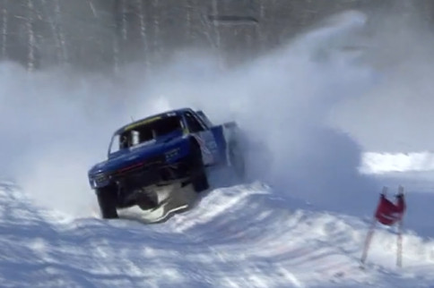 Video: Top 5 Moments Of The 2015 Red Bull Frozen Rush Race