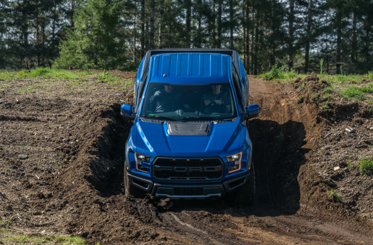 Video: Engineering Explained Discusses The Raptor's 4WD & AWD