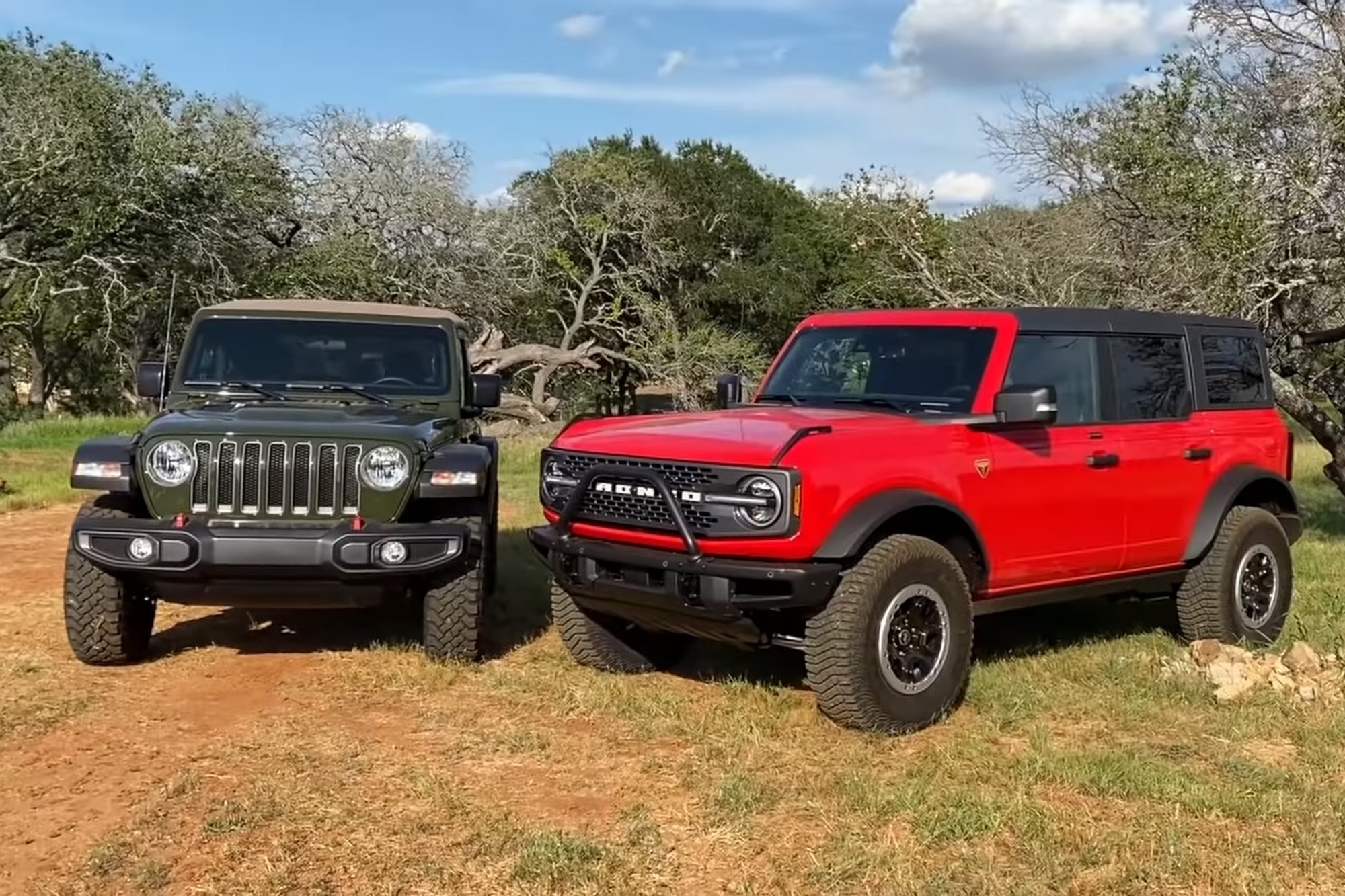 Comparison: Ford Bronco Badlands Sasquatch & Jeep Wrangler Rubicon