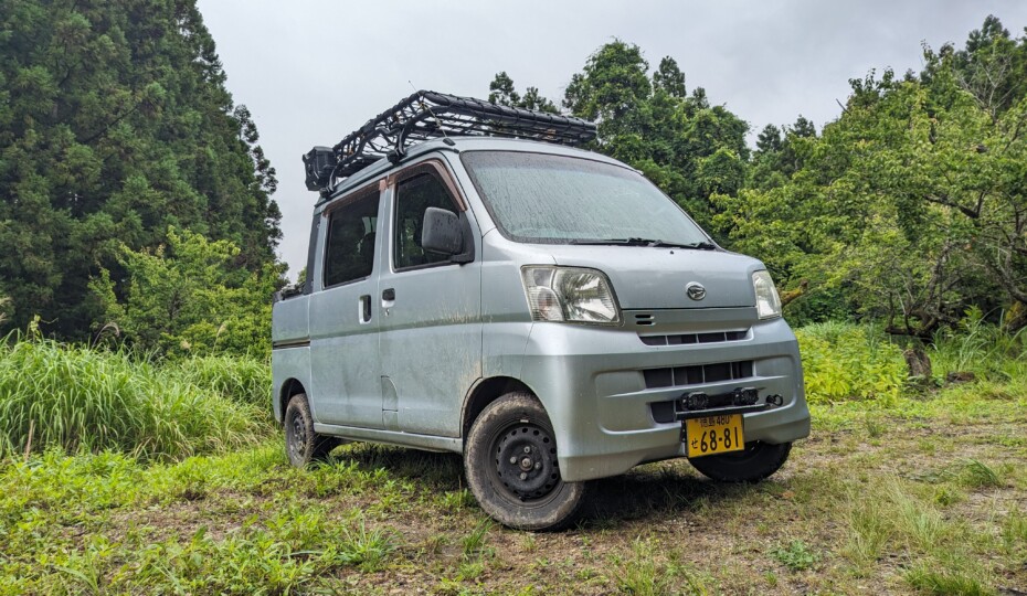 The Micro Machine Daihatsu Deck Van Gets DIY Modifications and More