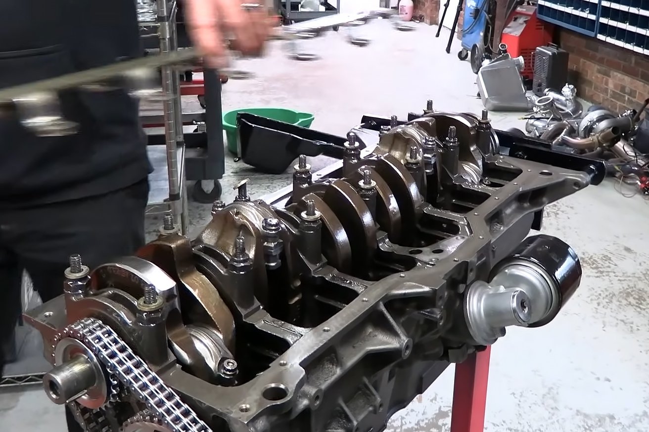 Smashing The Jeep Inline-6 World Record While Trying For 1,000 HP